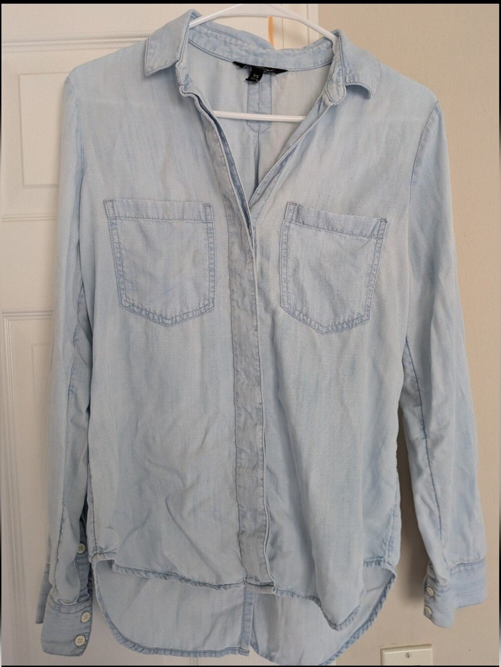 Banana Republic Light Blue Button-Up Shirt